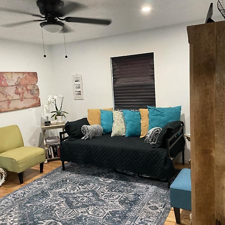 The Upper Room At Casa1022 Compound Albuquerque Exterior photo