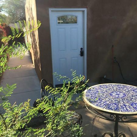The Upper Room At Casa1022 Compound Albuquerque Exterior photo